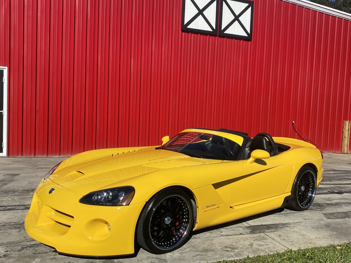 2005 Dodge Viper Hennessey $57500 - Macs Movie Cars